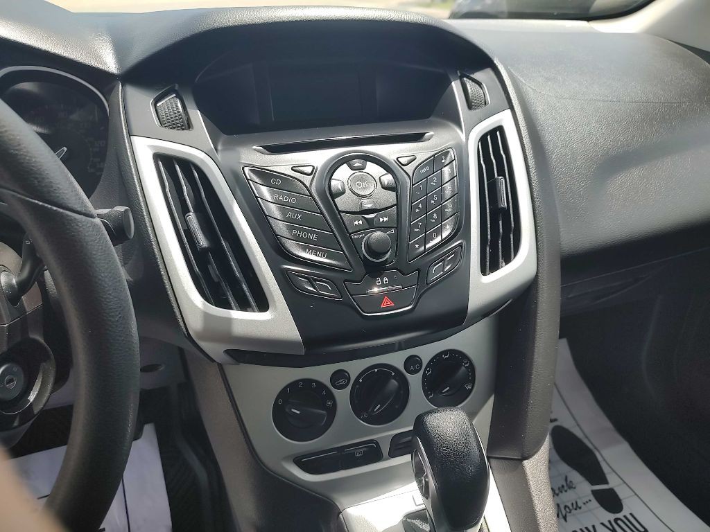 2013 Ford Focus Image 12