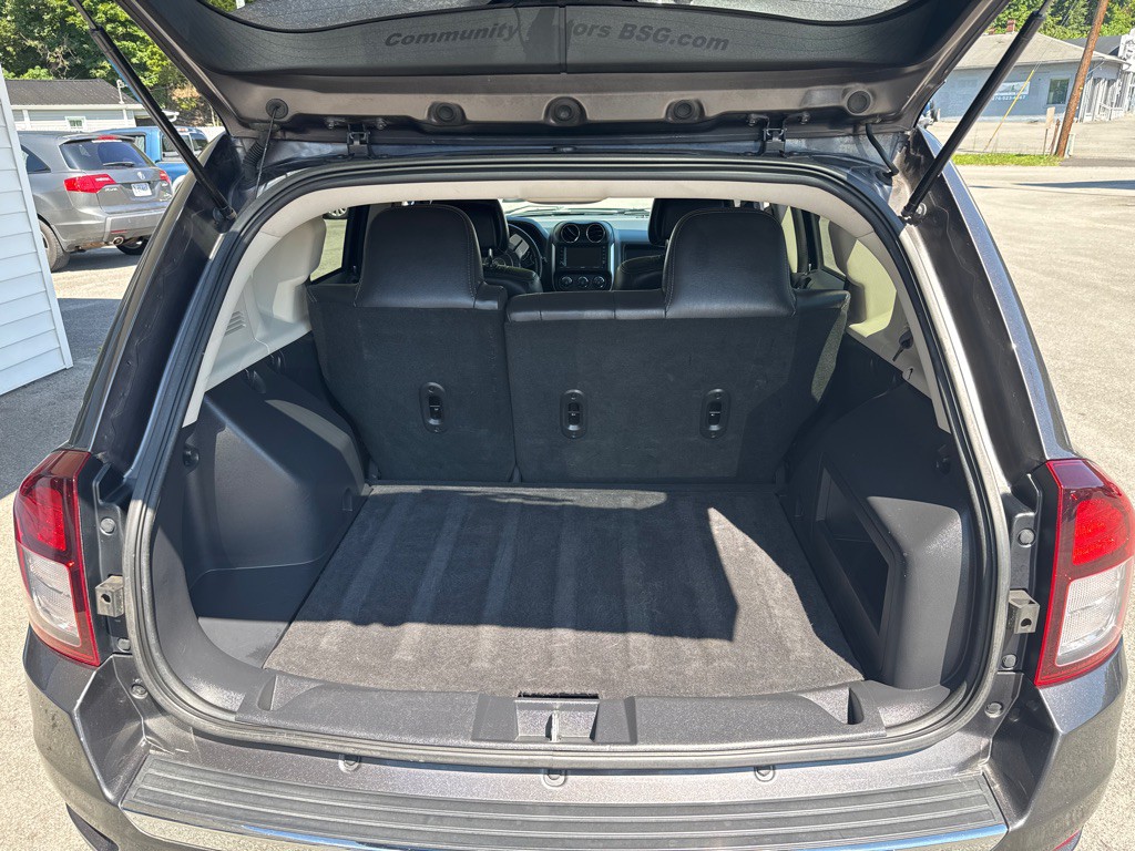 2016 Jeep Compass Image 12