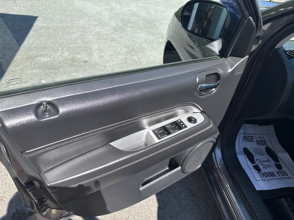2016 Jeep Compass Image 18
