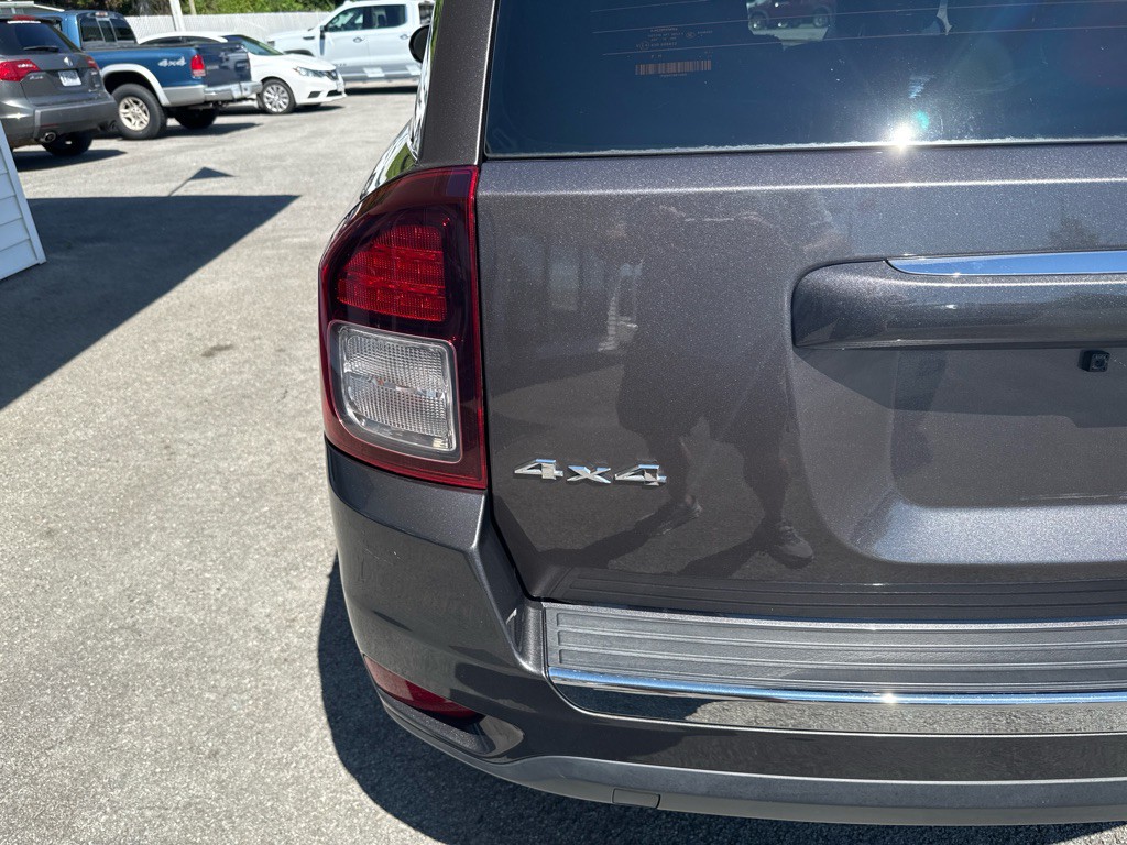 2016 Jeep Compass Image 31