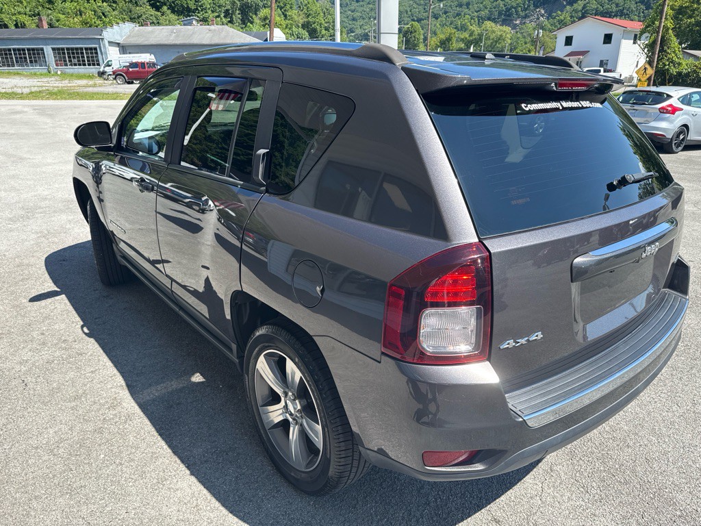 2016 Jeep Compass Image 45