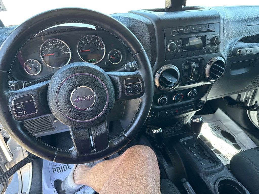 2011 Jeep Wrangler Unlimited Image 14