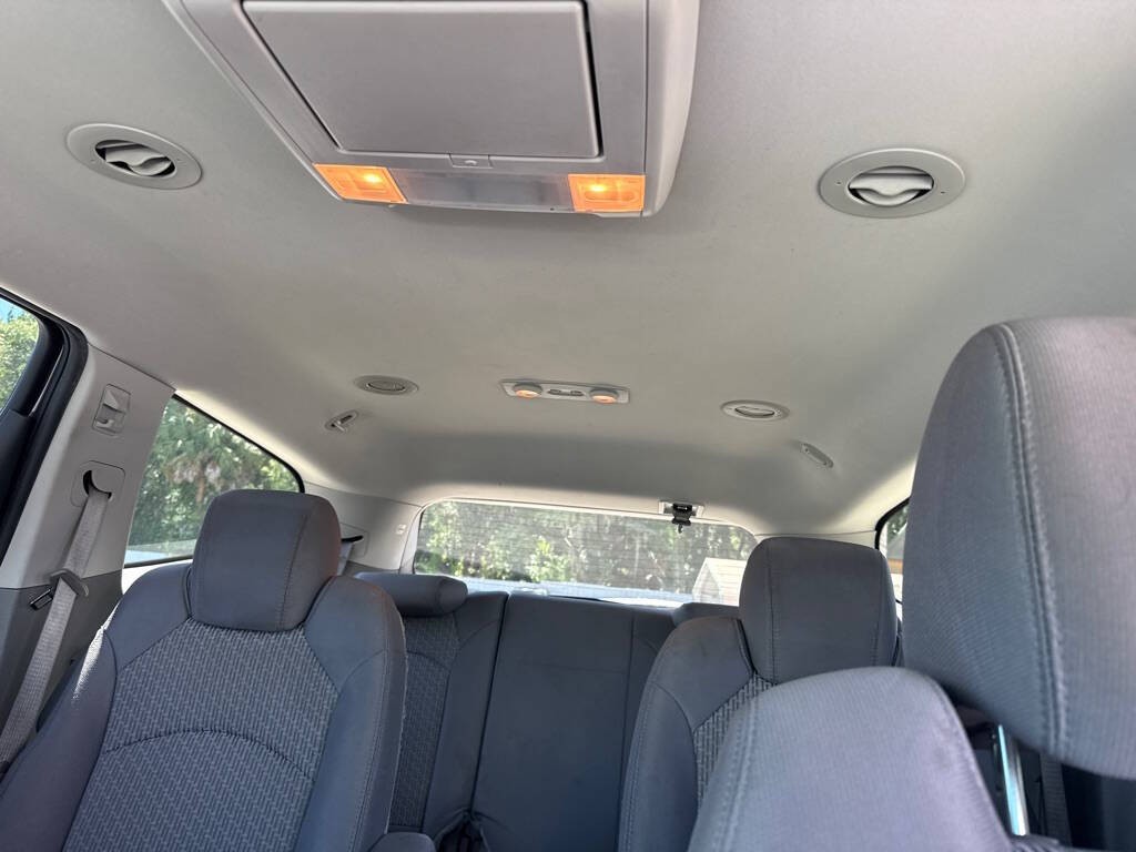 2010 Chevrolet Traverse Image 7