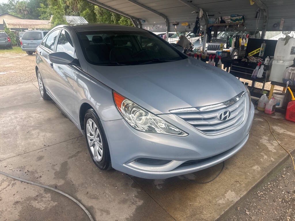 2011 Hyundai Sonata Image 1