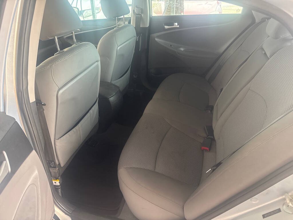2011 Hyundai Sonata Image 5