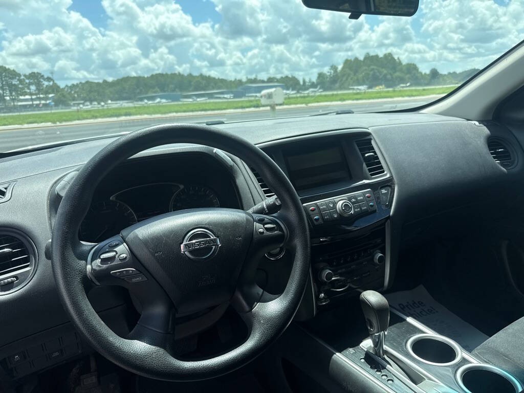 2016 Nissan Pathfinder Image 5
