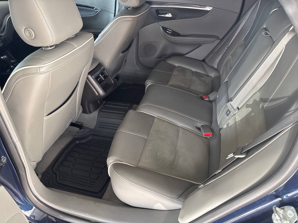 2015 Chevrolet Impala Image 12