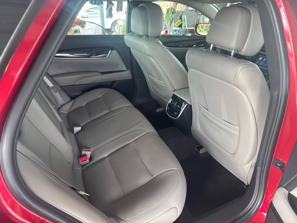2014 Cadillac XTS Image 8