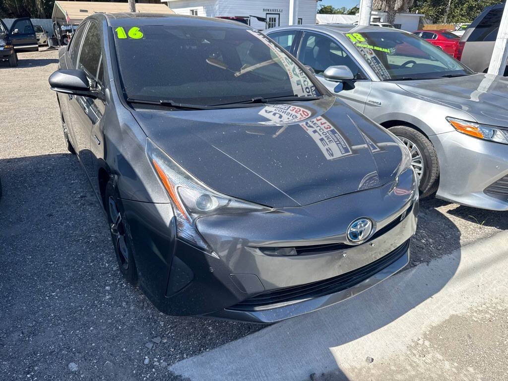 2016 Toyota Prius Image 1