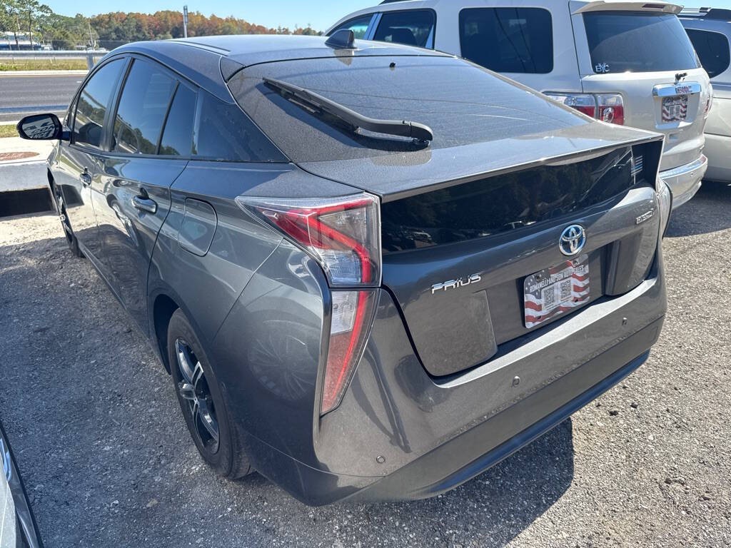2016 Toyota Prius Image 4