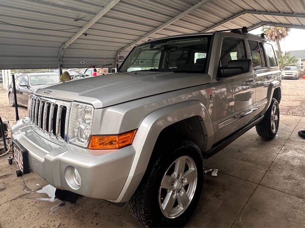 2008 Jeep Commander Image 1