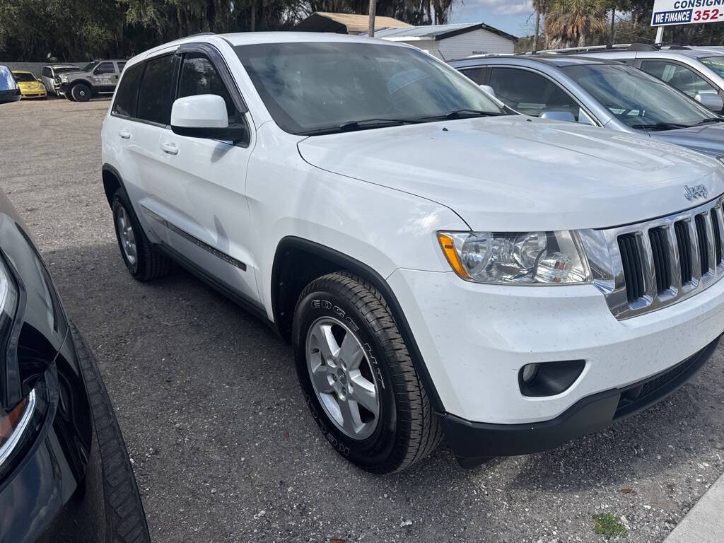 2013 Jeep Grand Cherokee Image 2