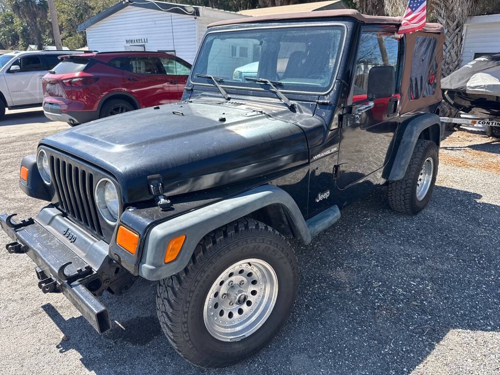 1999 Jeep Wrangler Image 2