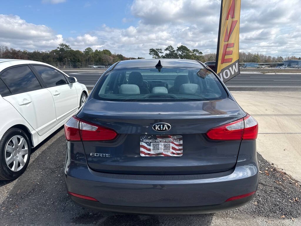 2016 Kia Forte Image 5