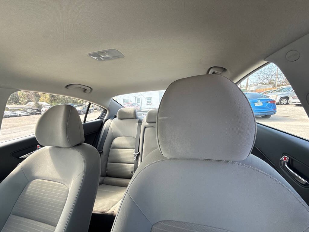 2016 Kia Forte Image 9