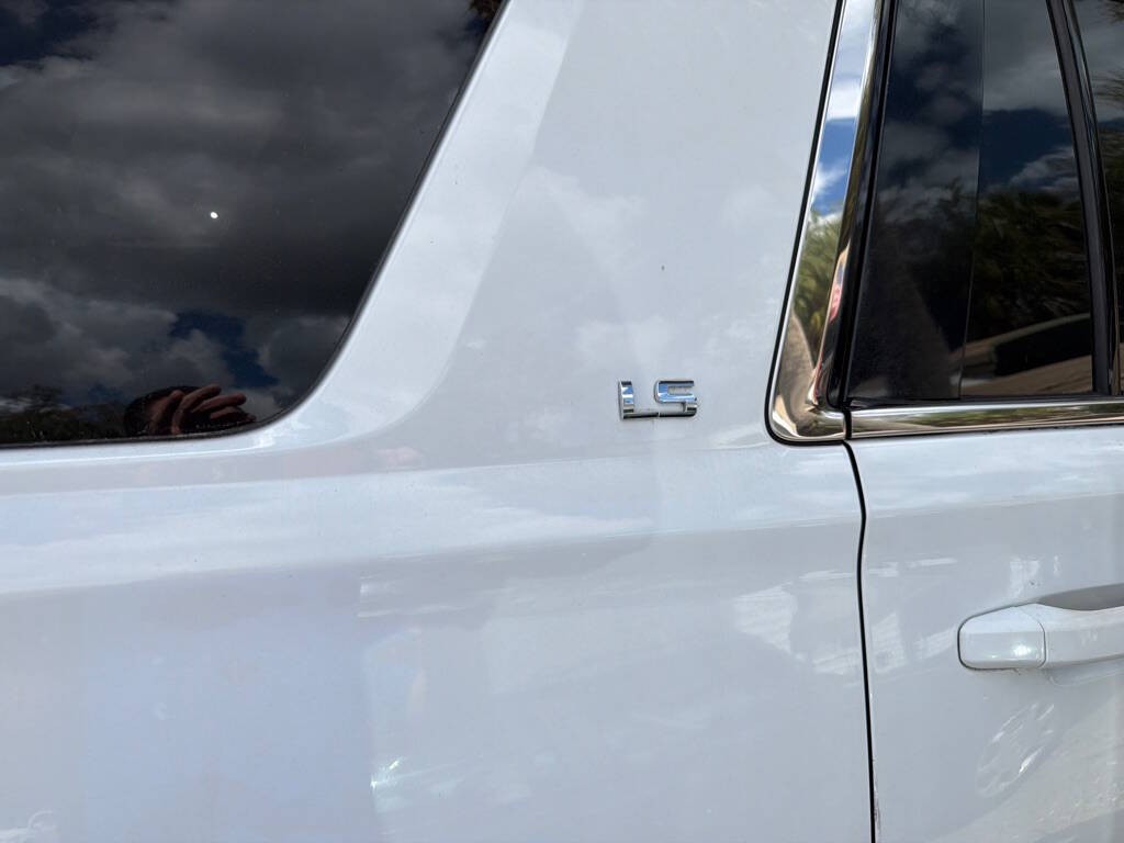 2016 Chevrolet Tahoe Image 4