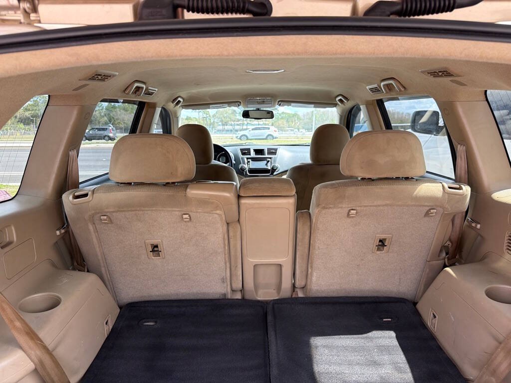 2013 Toyota Highlander Image 8