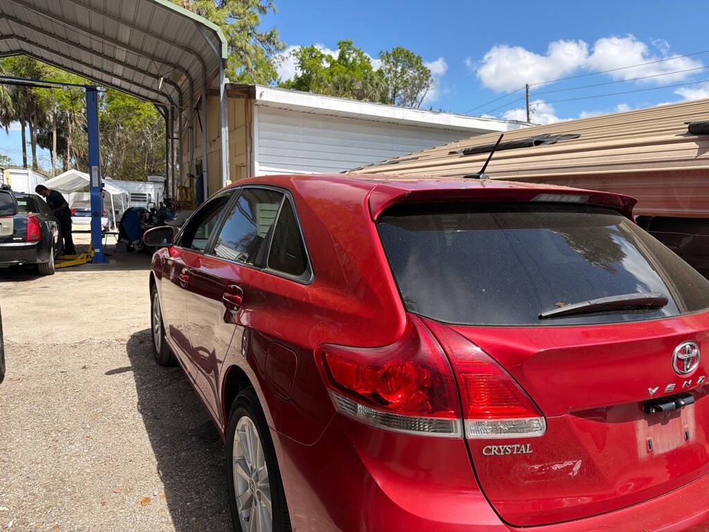 2010 Toyota Venza Image 2