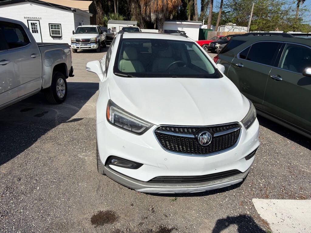 2017 Buick Enclave Image 1