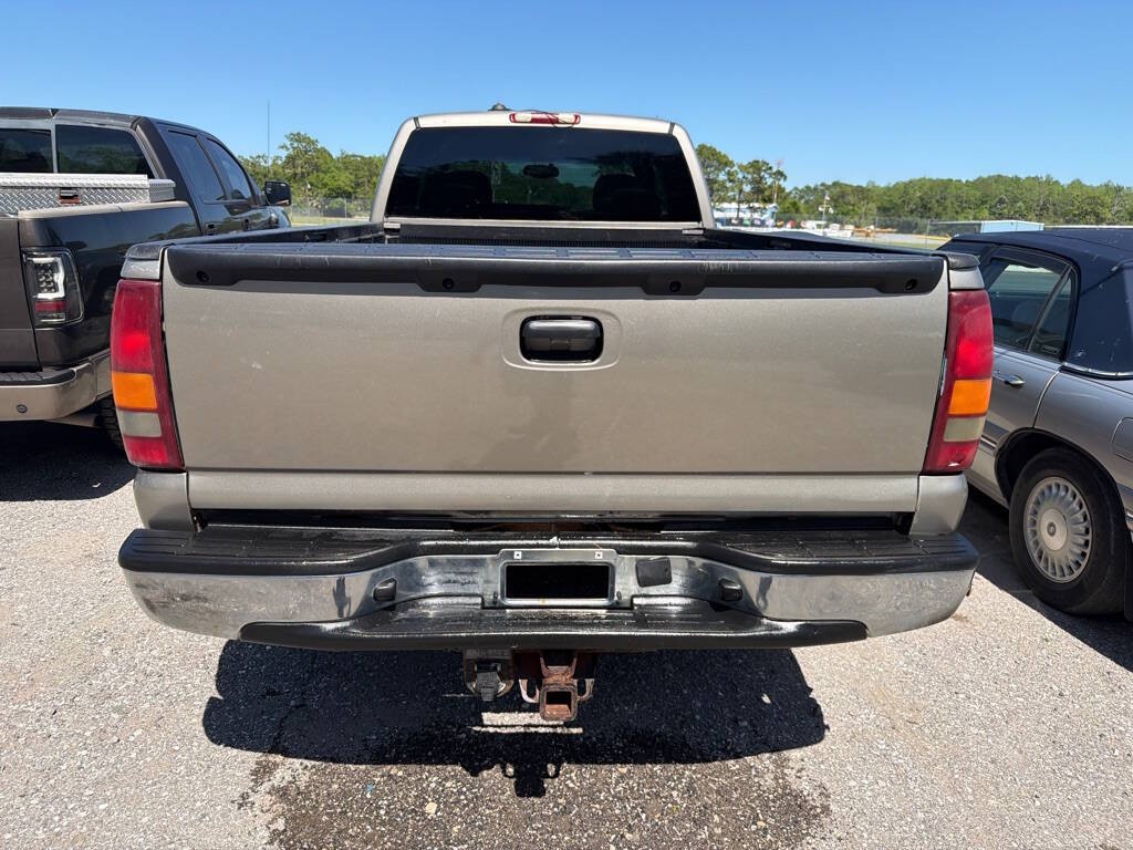 2002 Chevrolet Silverado 1500 Image 4