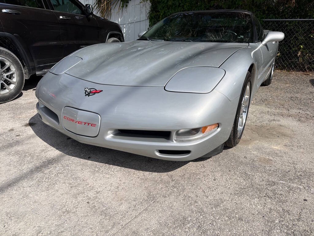 2000 Chevrolet Corvette Image 1