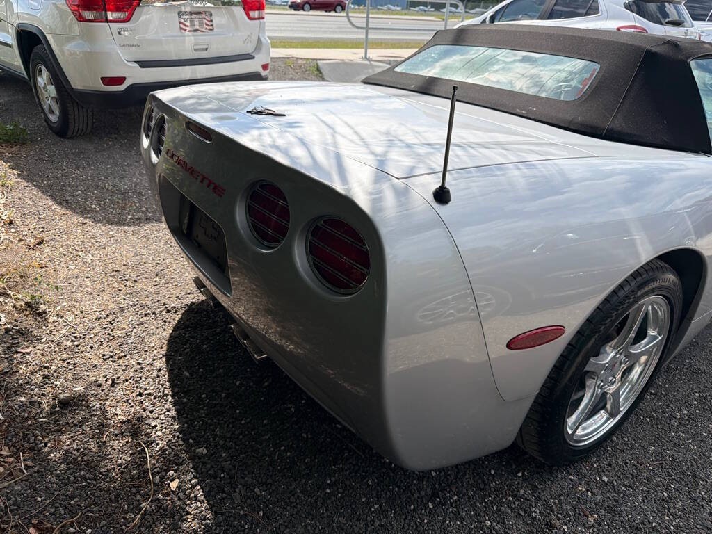 2000 Chevrolet Corvette Image 4