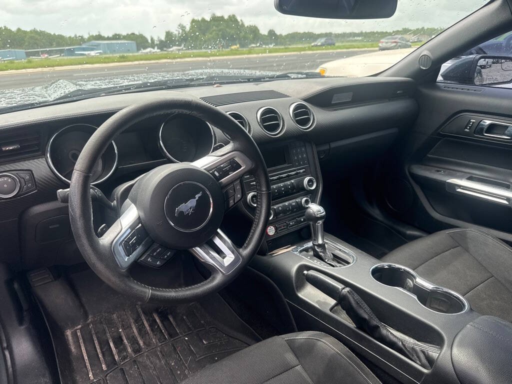 2015 Ford Mustang Image 3