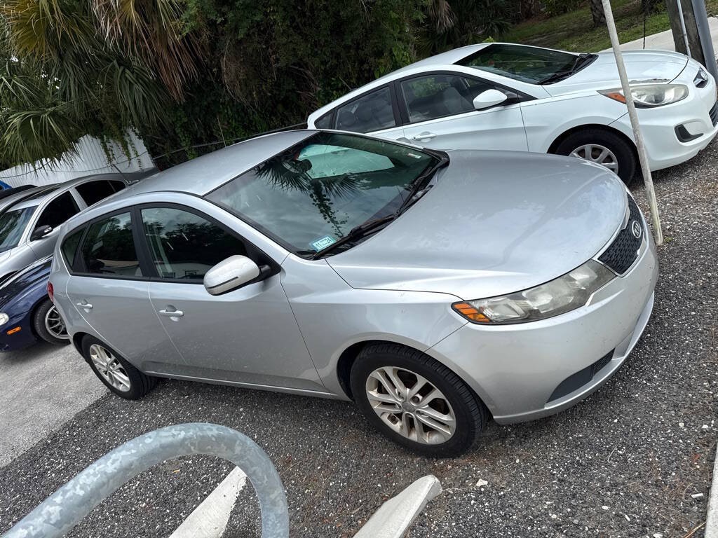 2012 Kia Forte Image 2