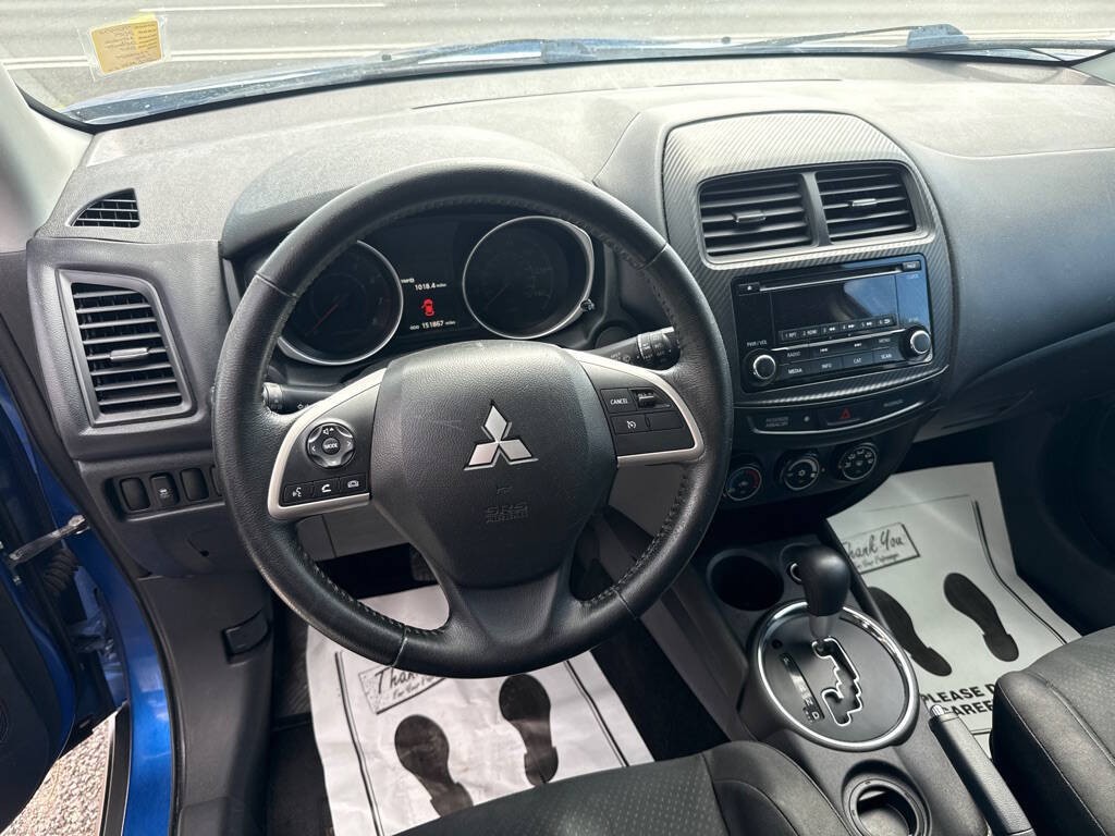 2015 Mitsubishi Outlander Image 6