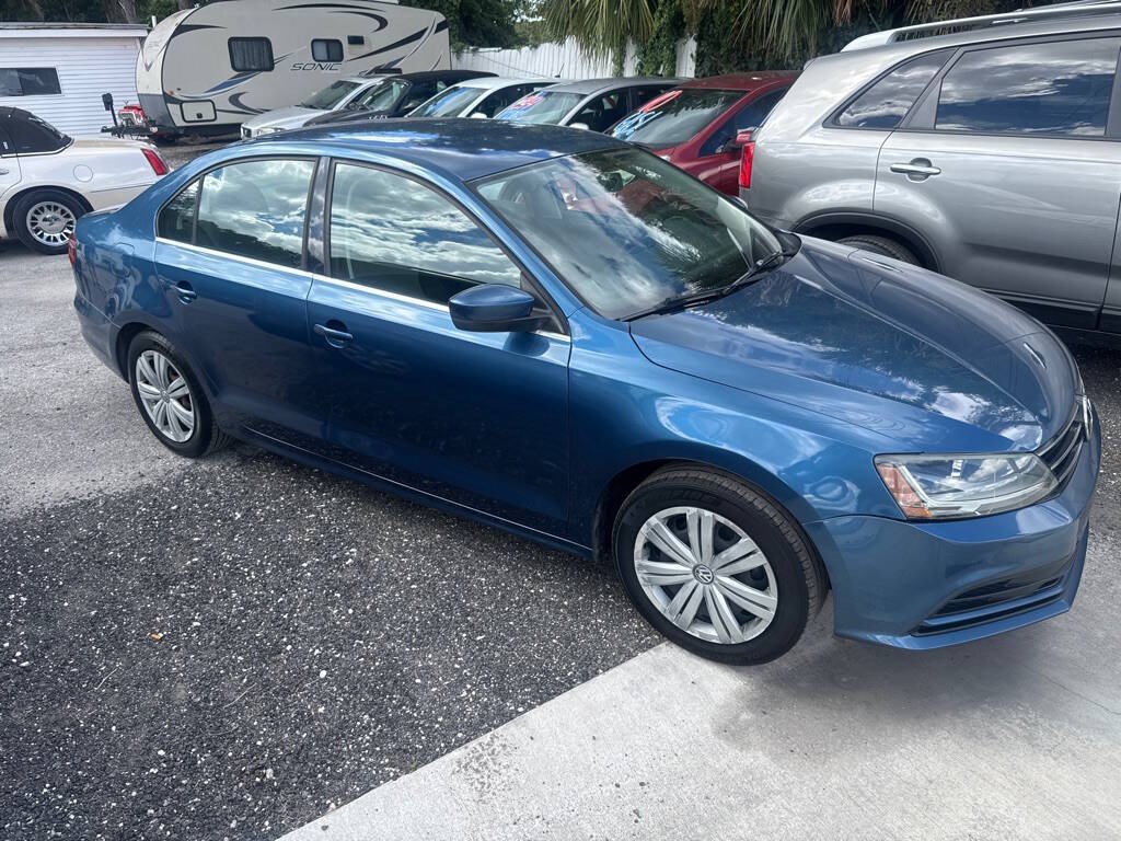 2017 Volkswagen Jetta Image 1