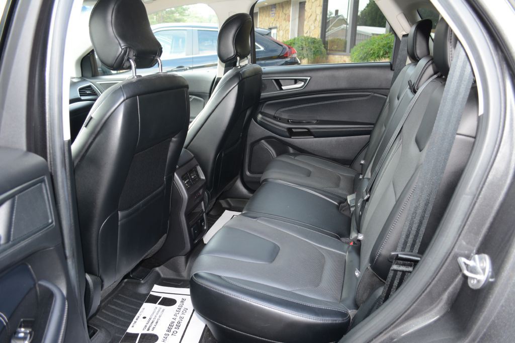 2018 Ford Edge Image 10