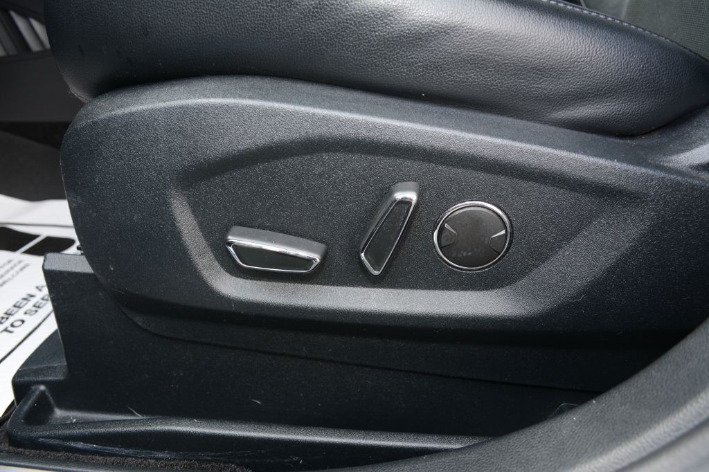 2018 Ford Edge Image 13