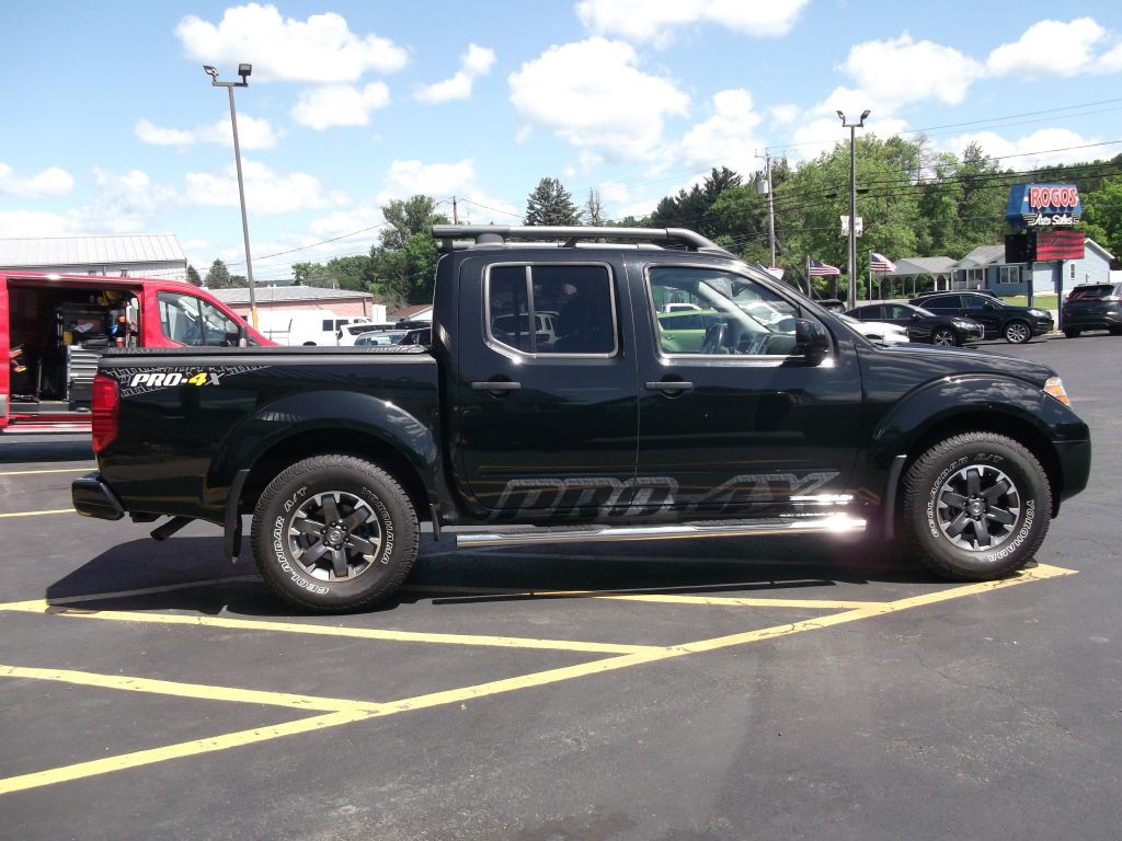 2020 Nissan Frontier Image 3