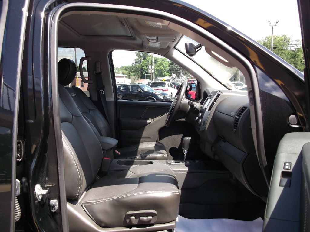 2020 Nissan Frontier Image 6