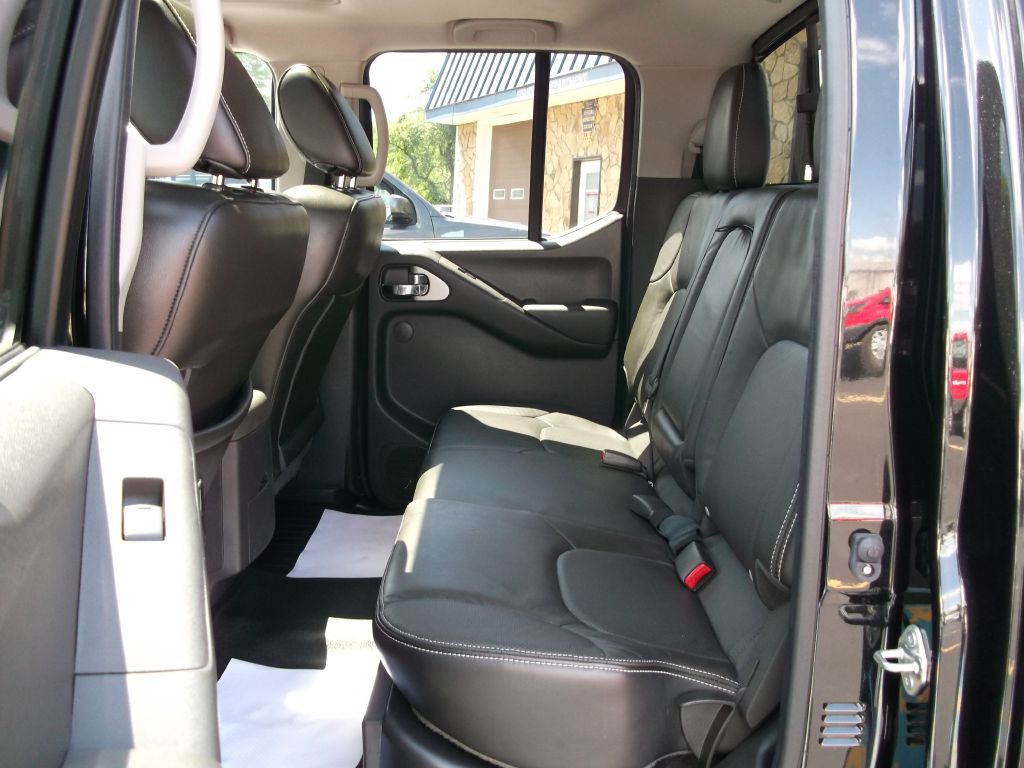 2020 Nissan Frontier Image 18