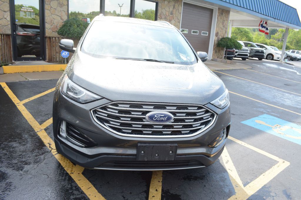 2020 Ford Edge Image 2