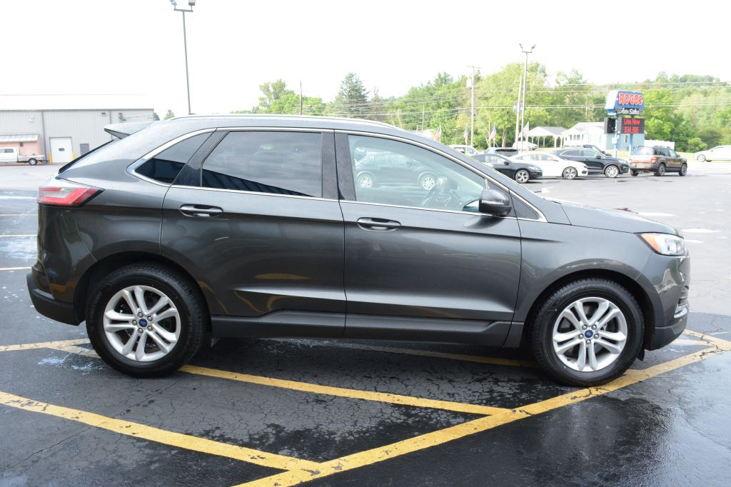 2020 Ford Edge Image 3