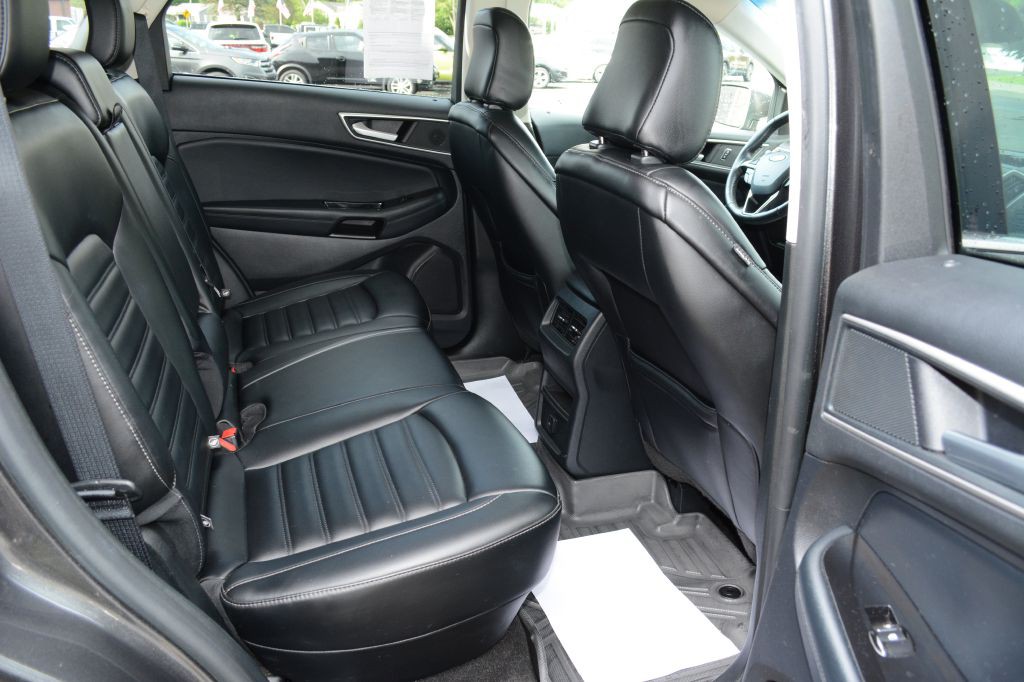 2020 Ford Edge Image 5