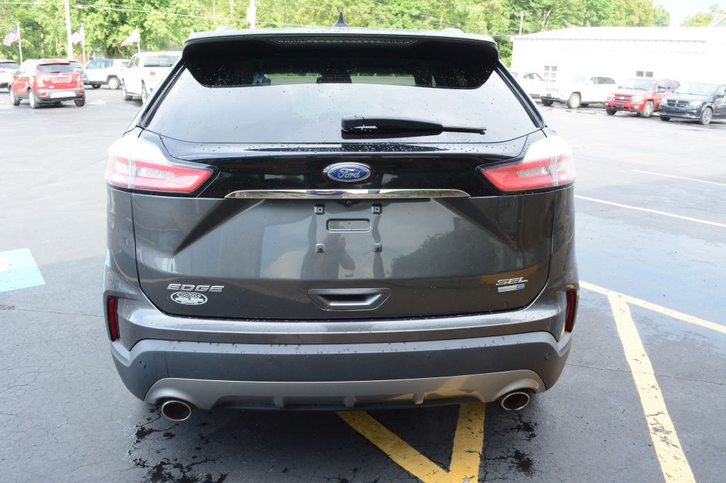 2020 Ford Edge Image 6