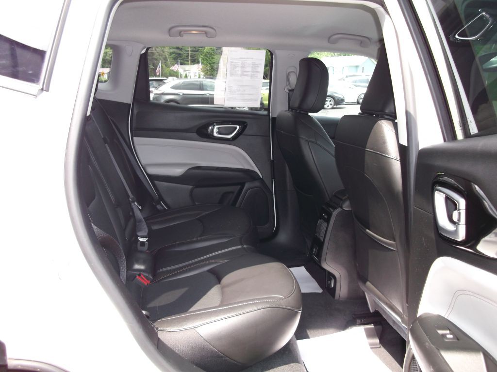 2022 Jeep Compass Image 6