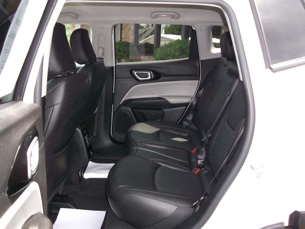 2022 Jeep Compass Image 9