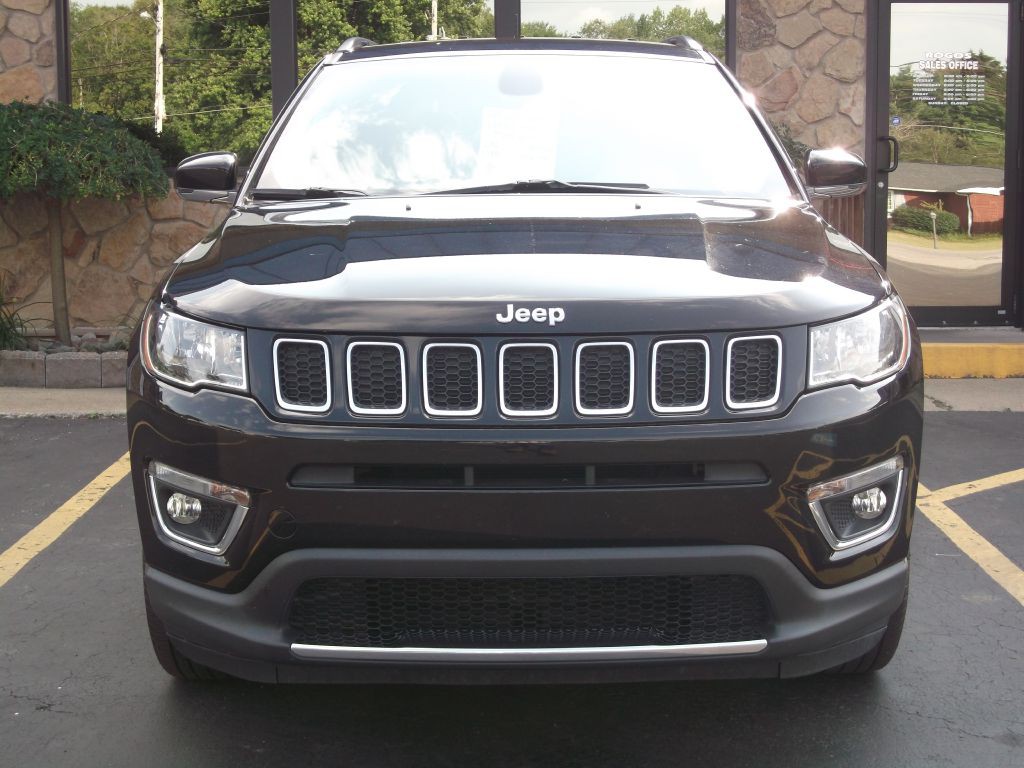 2018 Jeep Compass Image 2
