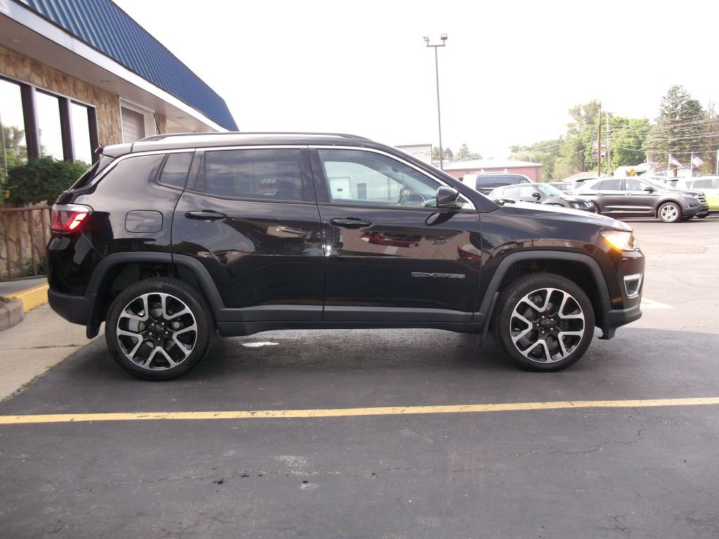 2018 Jeep Compass Image 3