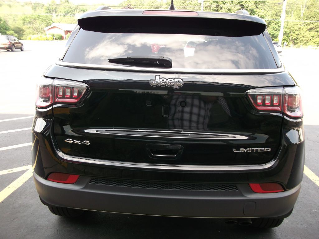 2018 Jeep Compass Image 10