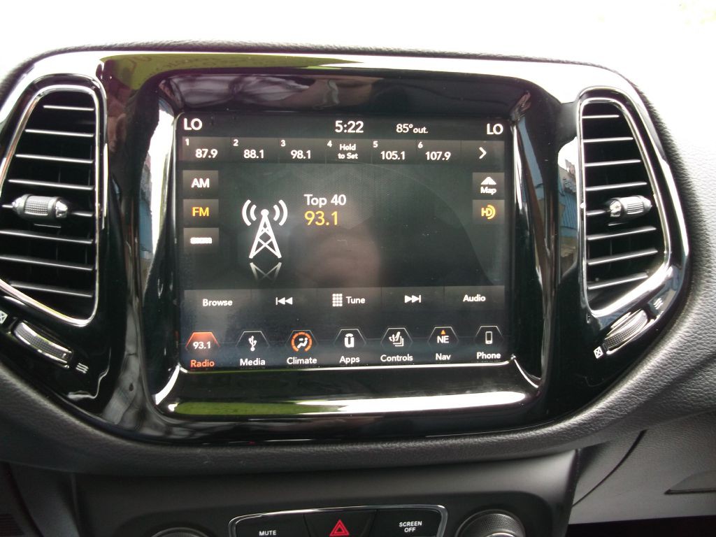 2018 Jeep Compass Image 16