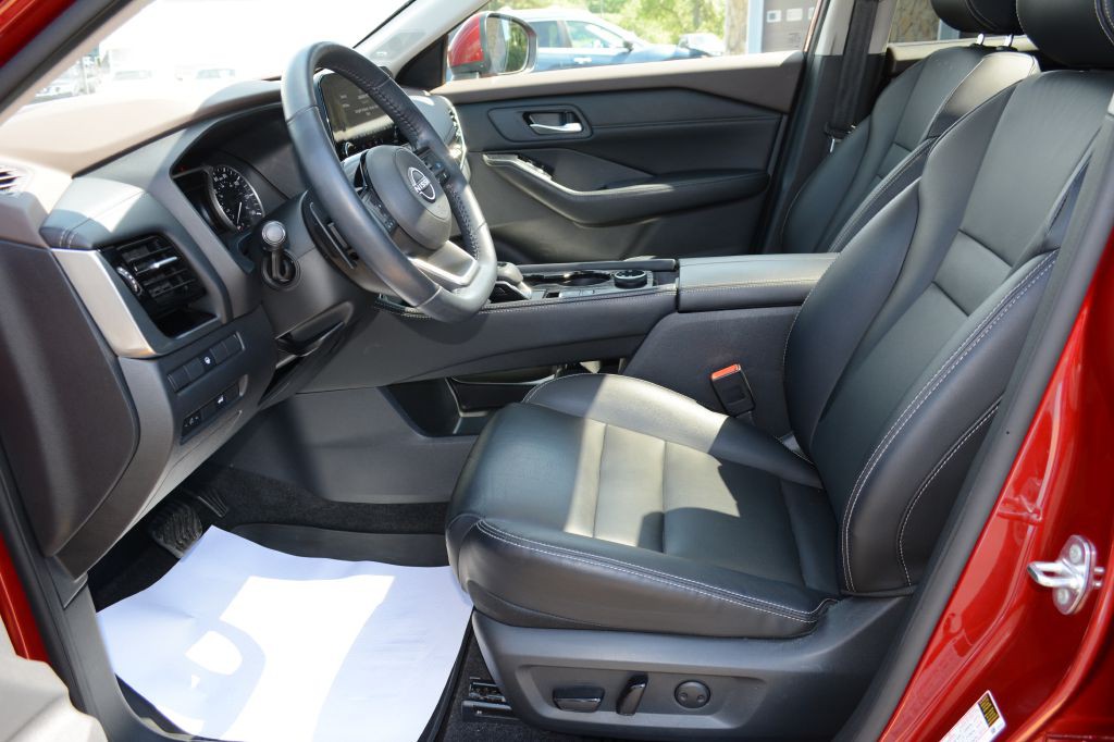 2022 Nissan Rogue Image 13