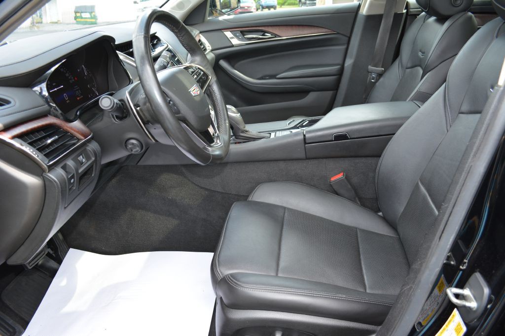 2016 Cadillac CTS Image 12