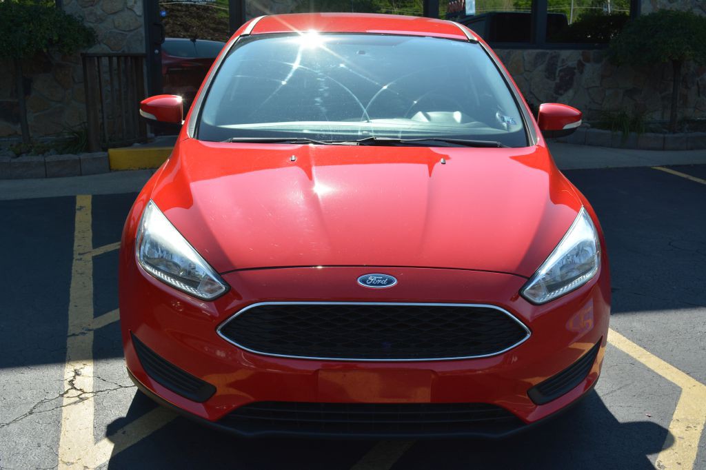2016 Ford Focus Image 2