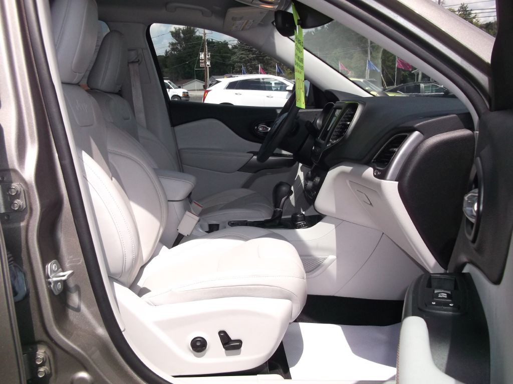 2021 Jeep Cherokee Image 5