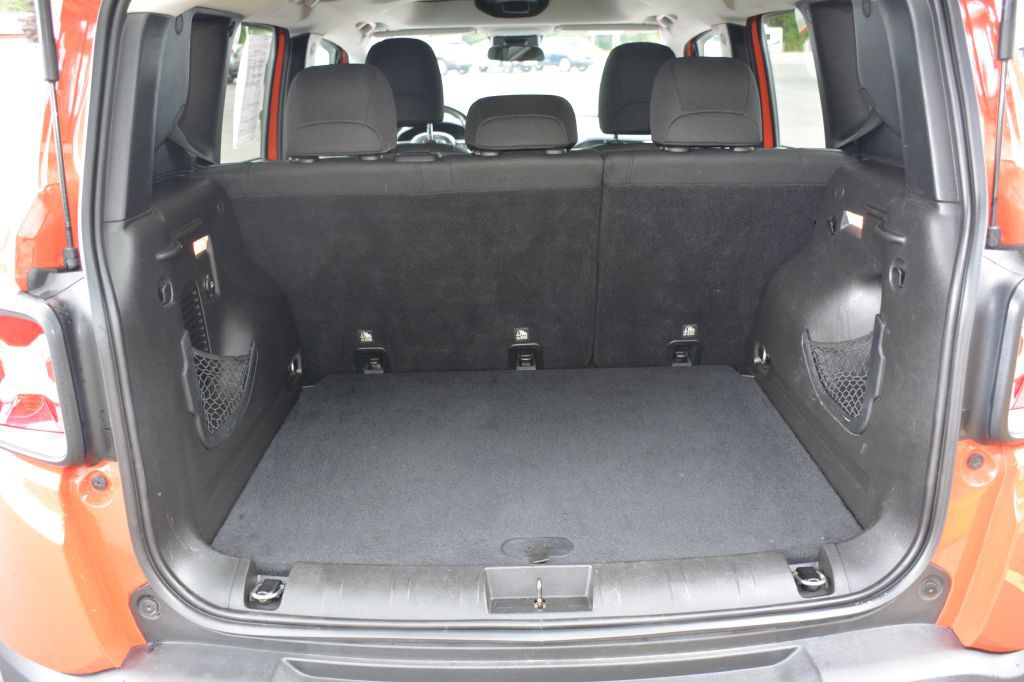 2017 Jeep Renegade Image 10